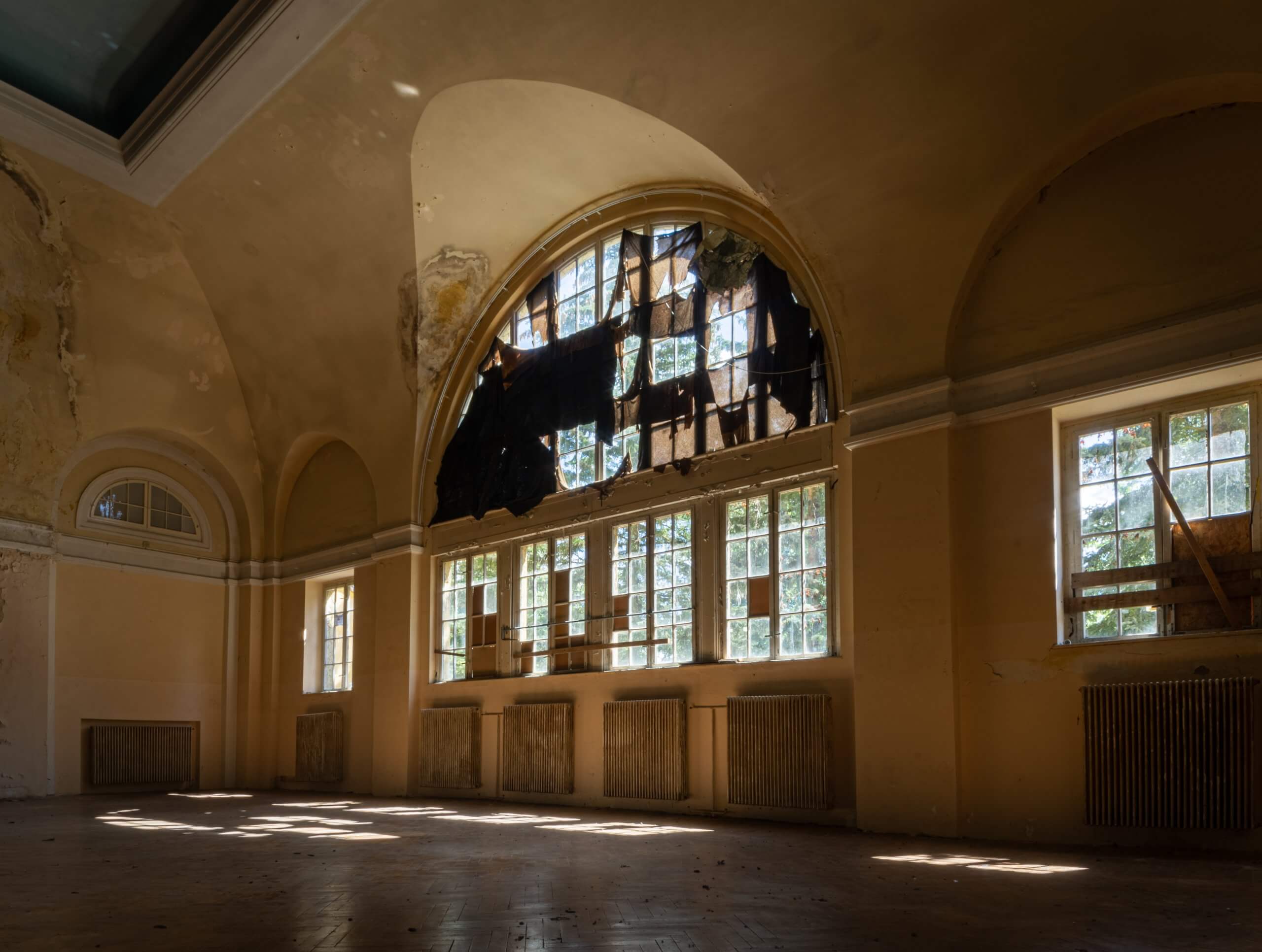 Lost Places Festsaal der verbotenen Stadt Wünsdorf